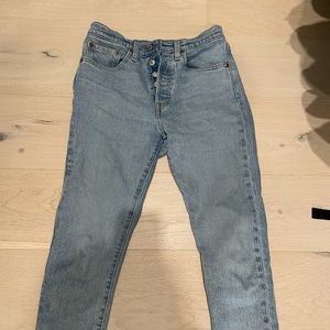 Levi’s 501 skinny. Sz 26